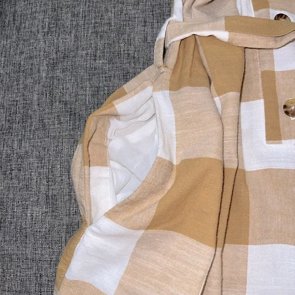 New Trovata Birds of Paradis Tan/White Checkered Jumpsuit Size M